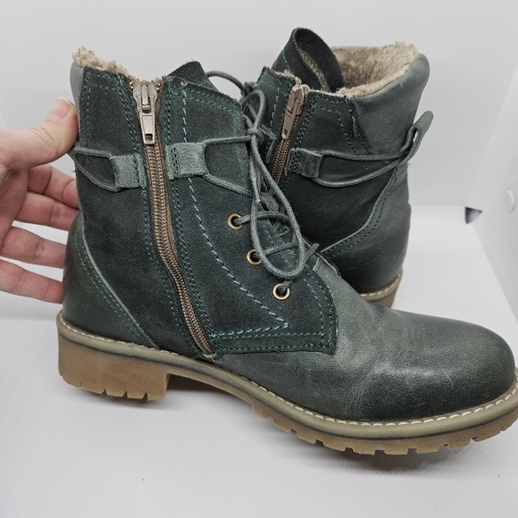 Bulle Collections green suede and leather sherpa lined ankle boots EU 38 - Picture 7 of 10